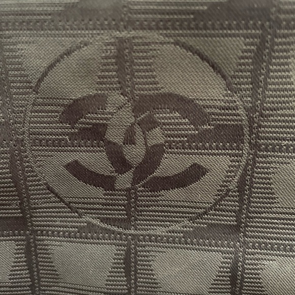 Chanel tote - Picture 6 of 10
